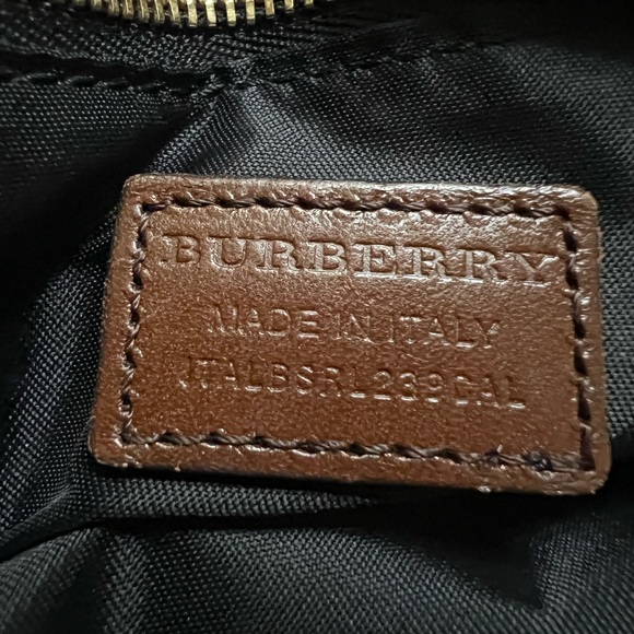 Burberry
Orchard Crossbody Bag House Check Canvas and Leather. - Picture 4 of 10